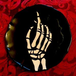 Skeleton 💀 Hand Plate